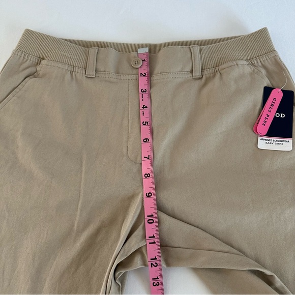 New Girls Size 16.5 Plus Izod Khaki Shorts Bermuda Chino School Uniform NWT - Picture 9 of 12